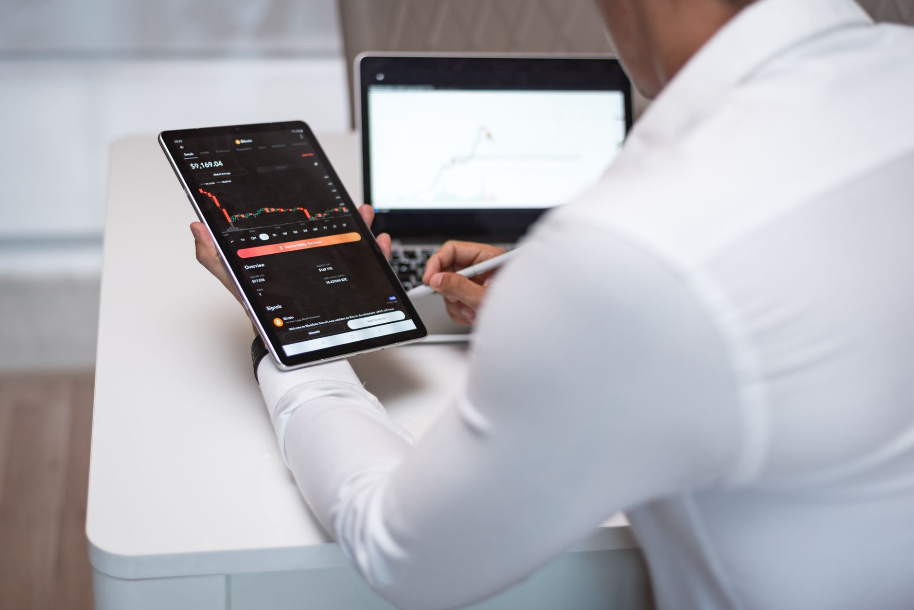 How Digital Trends Are Transforming Online Businesses and Communication
